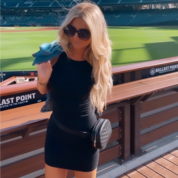 Meet your Posher, Sara - Picture 6 of 9